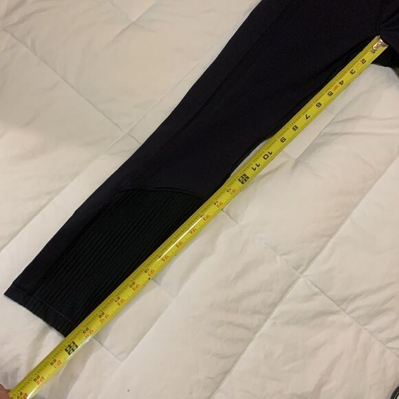 ATHLETA, yoga, vitality rib 7/8 tight, great condition - Picture 9 of 14